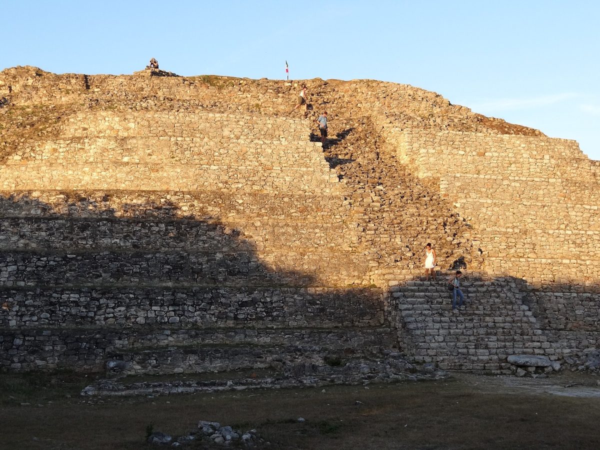 Kinich Kakmo Pyramid, Izamal