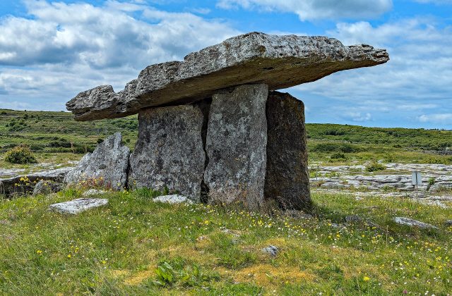 Poulnabrone Dolmen